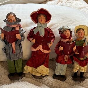 Vintage 1992 Christmas carolers paper-mâché